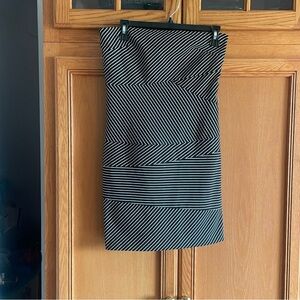 Banana Republic Asymmetrical Black and White stripe Mini dress size 8